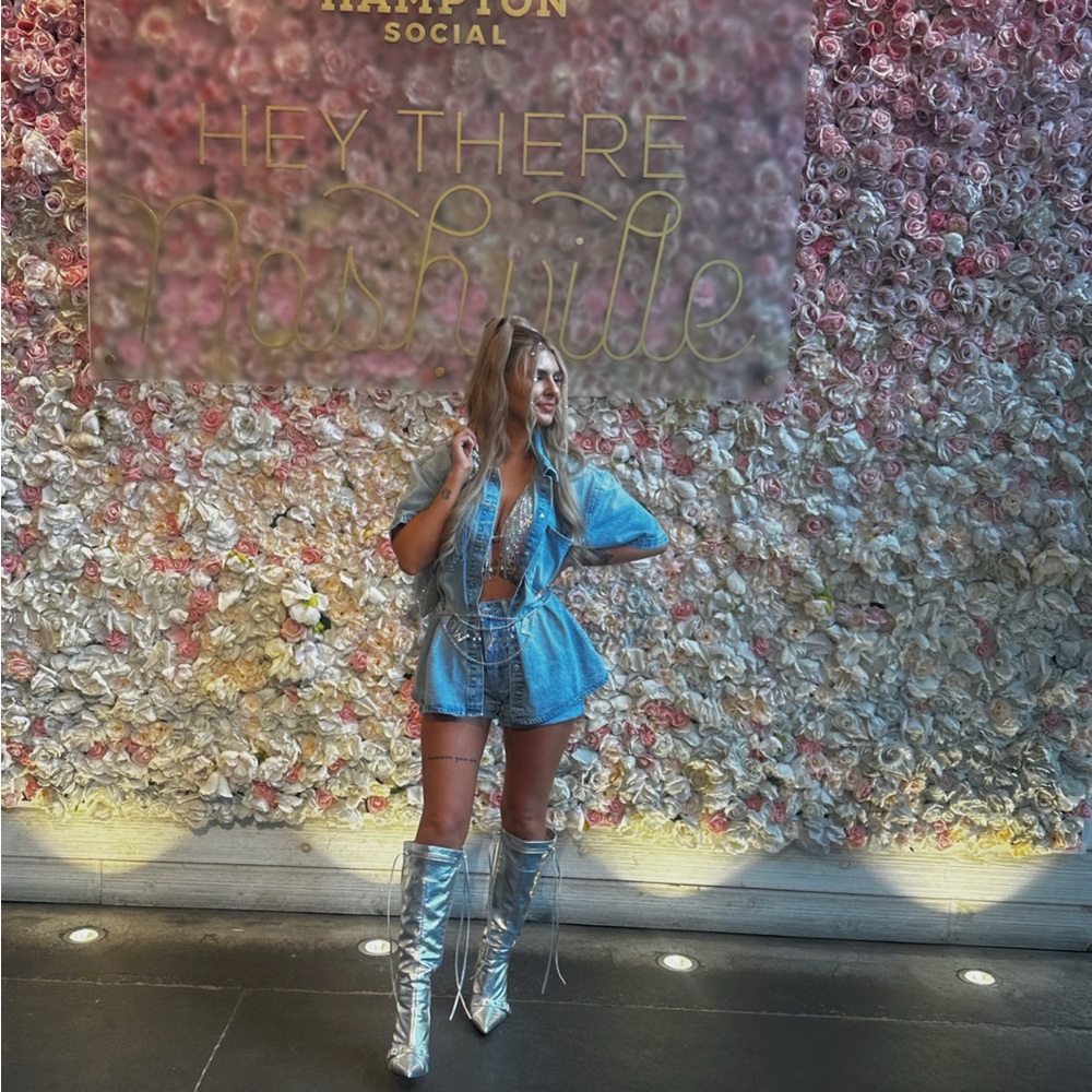 Meet your Posher, Brittany